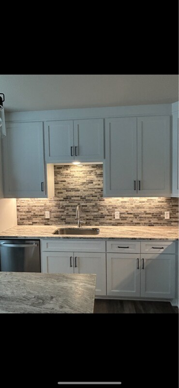 Building Photo - 804 Co Rd 1058