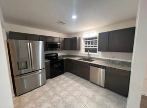 Building Photo - 2854 Buxton Ct