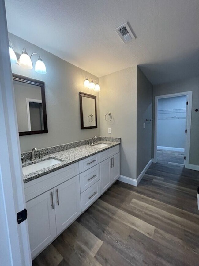 Building Photo - Maryville City, Newly Constructed, 3 Bedroom 2 Bath Home Call Debra Johnson 865-591-8281 or Ed Jo...