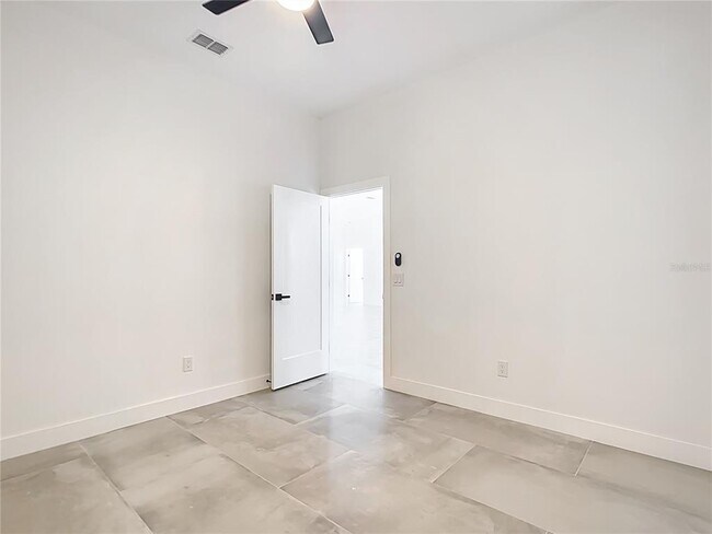 Building Photo - 159 Antilla Dr