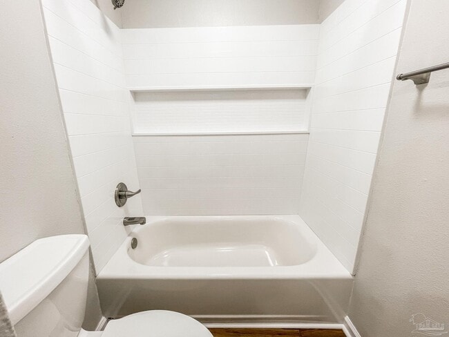 Building Photo - 2106 Schwab Ct