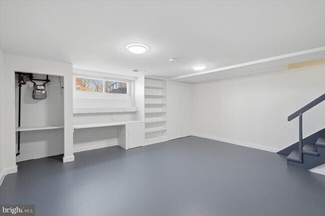 Building Photo - 5039 8th Rd S