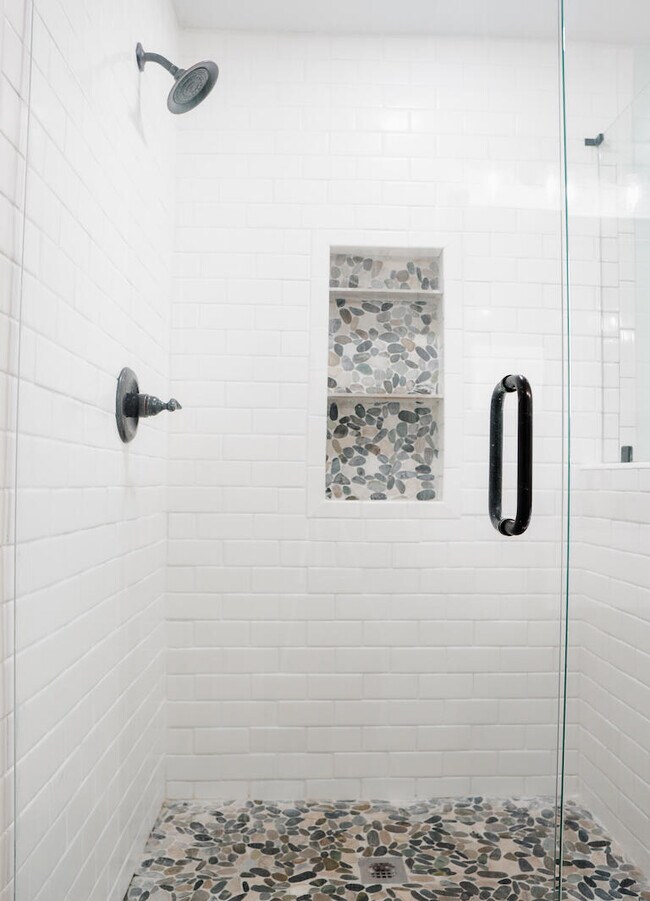 Building Photo - 8261 Sierra St