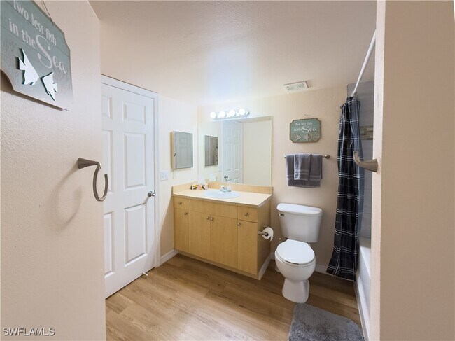 Building Photo - 8754 River Homes Lane