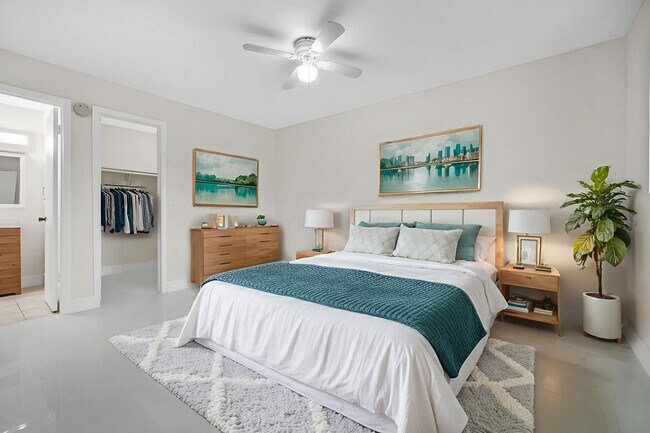 Building Photo - Cozy 2/1 Home in Sunrise!