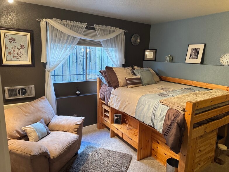 Third bedroom - 932 22nd Ave S