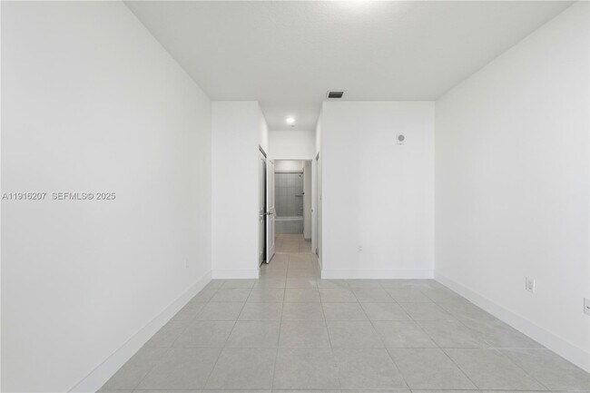 Building Photo - 8265 NW 41st St