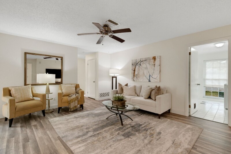 Building Photo - 1100 Pinellas Point Dr S
