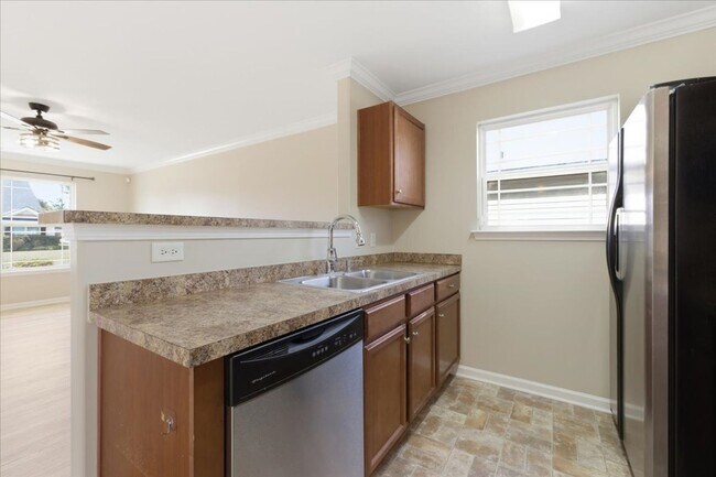 Building Photo - Private Backyard + Pet-Friendly Living Near Pooler & Savannah – Move-In Ready