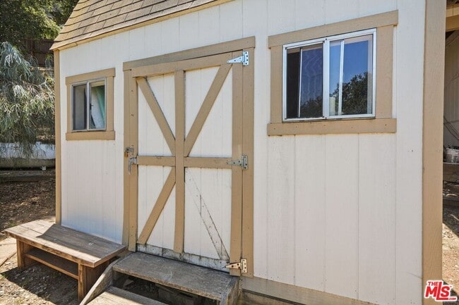 Building Photo - 22013 Alta Dr