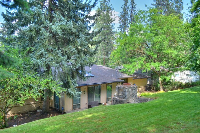 Building Photo - **COMING SOON**Stunning Mid Century Rancher