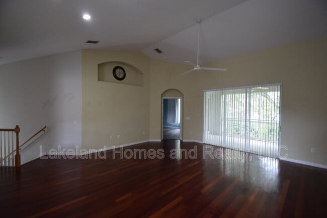 Building Photo - 534 Grasslands Village Cir