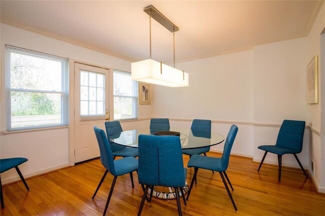 Building Photo - 1536 Beech Valley Way NE