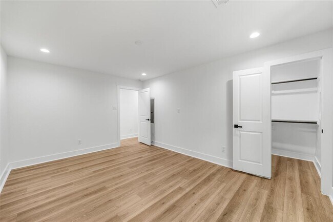 Building Photo - 14125 Norway St