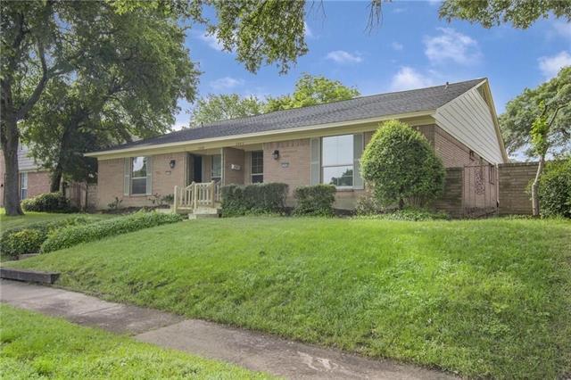Building Photo - 2808 Golfing Green Dr