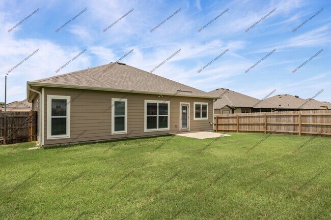 Building Photo - 8012 Bridgepointe Dr