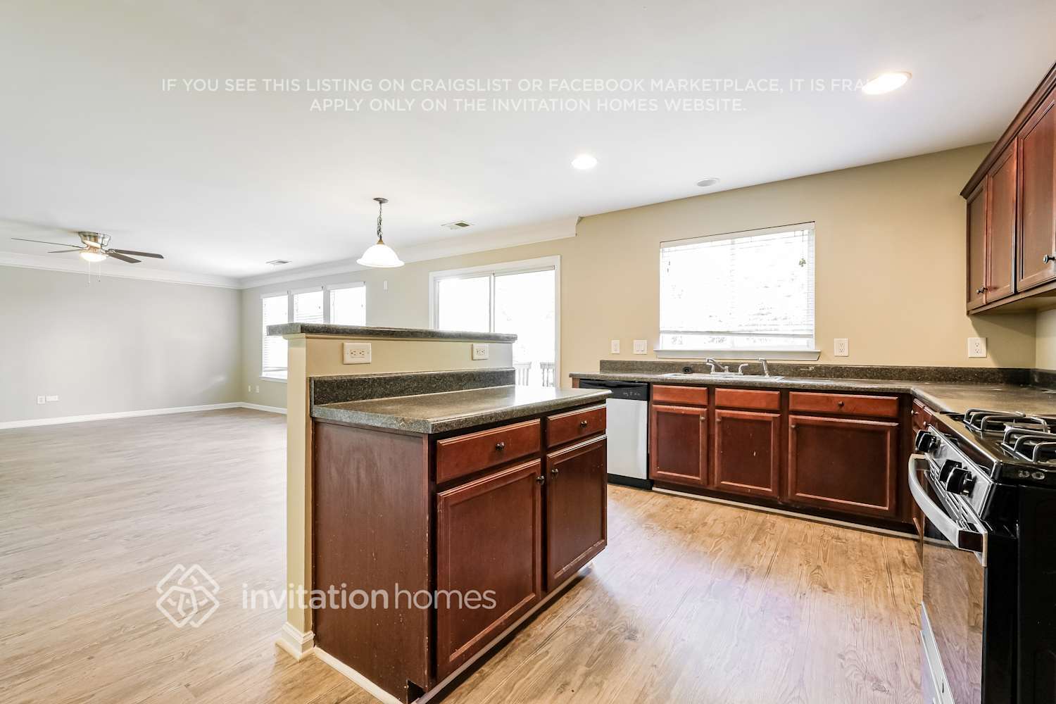 Building Photo - 2828 Farmstead Ct