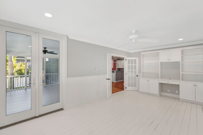 Building Photo - Daniel Island Home