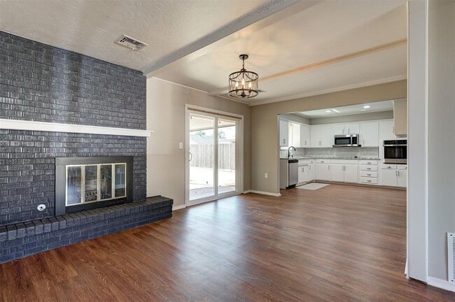 Building Photo - 1508 Carlton Way
