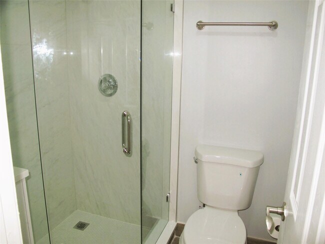 Building Photo - 1263 SW 46th Ave