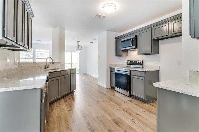 Building Photo - 1808 Southridge Ln