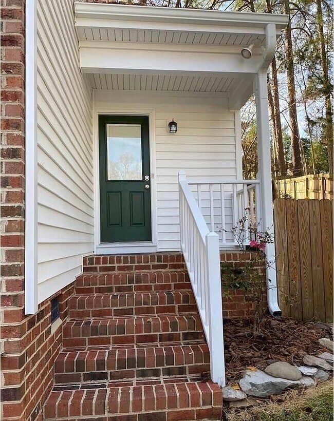 Building Photo - 112 Aborfield Ct