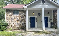 Building Photo - 621 Pan Gap Rd