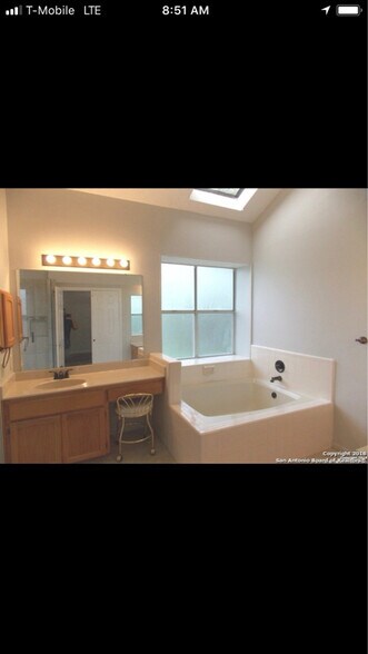 Building Photo - 11730 Quailbrook