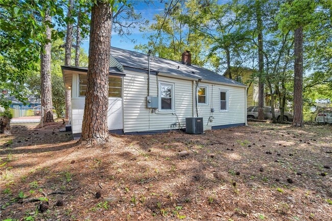 Building Photo - 405 S Baldwin Cir