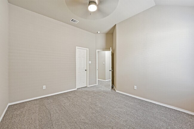 Building Photo - 3258 Gladewater Ln