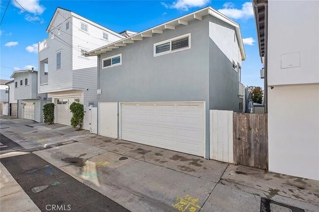 Building Photo - 315 Sapphire Ave