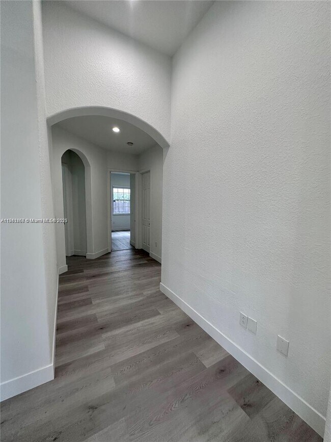 Building Photo - 11123 NW 71st Terrace