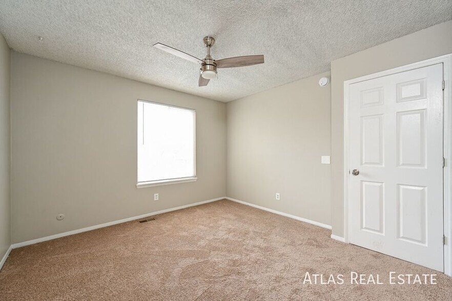 Building Photo - 2 S Macon Ct