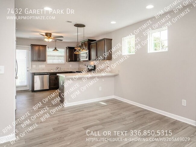 Building Photo - 7432 Garett Park Dr