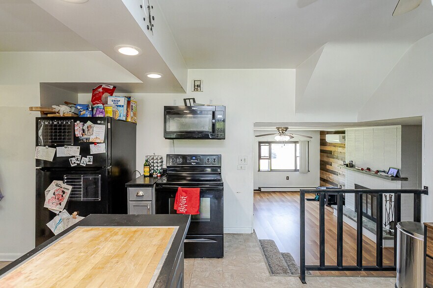 Building Photo - 6125 Seaman Rd