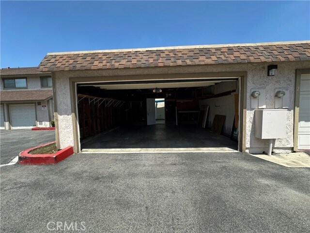 Building Photo - 1256 N Citrus Ave