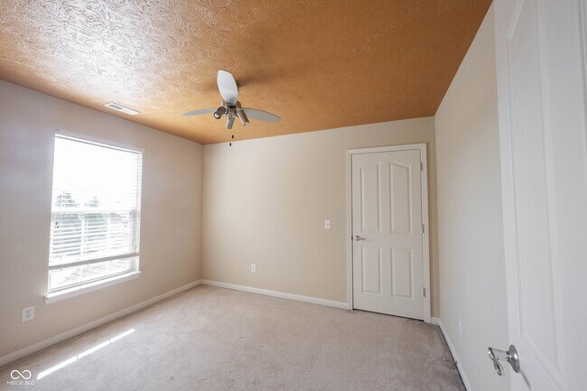 Building Photo - 13086 Avon Cross Way