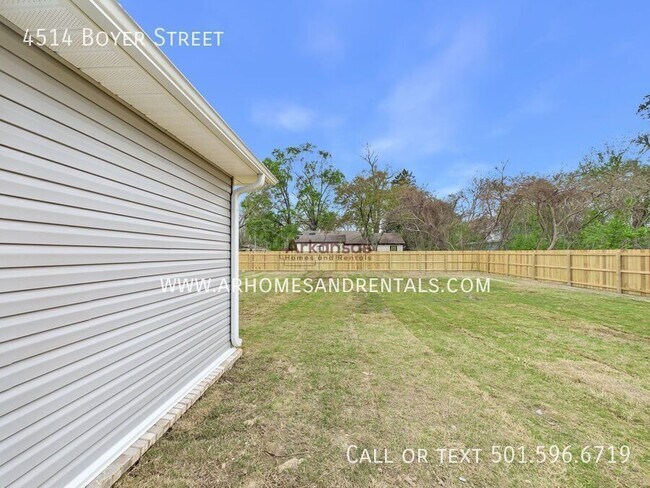 Building Photo - 4514 Boyer St