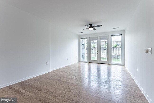 Building Photo - 3700 Havertill Ln