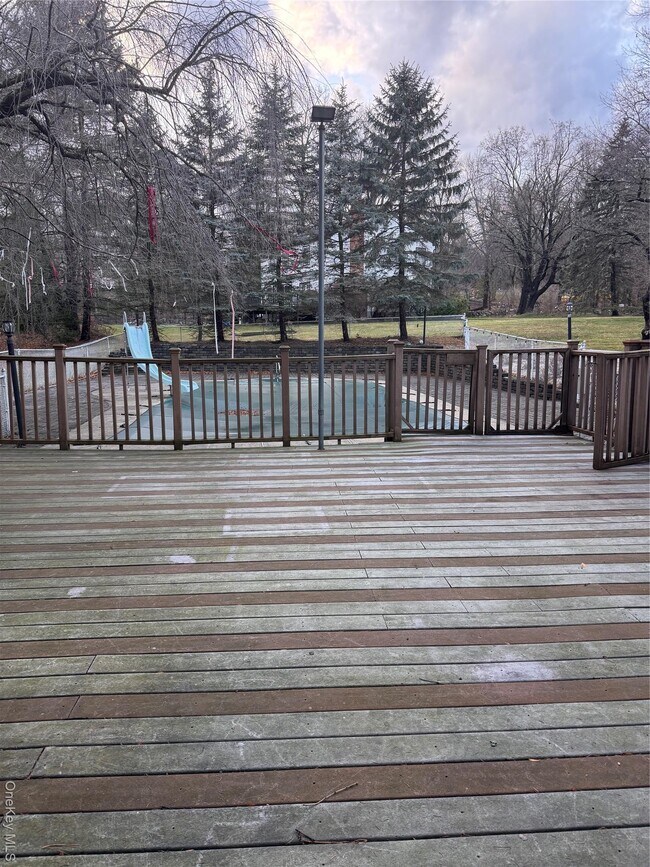 Building Photo - 201 Red Hill Rd