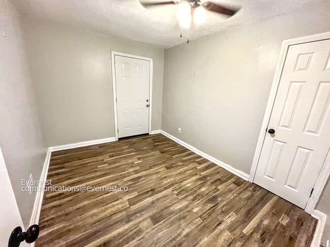 Building Photo - 3316 Browndell Dr