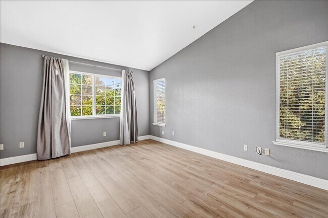 Building Photo - 8138 Sonoma Hills Way