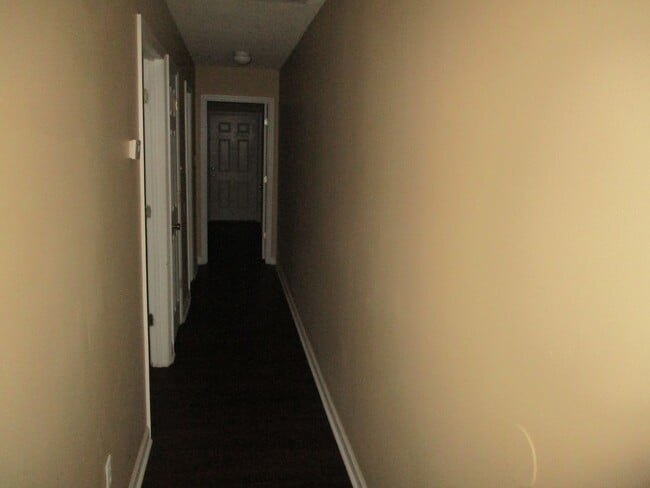 Building Photo - 2517 Cardinal St