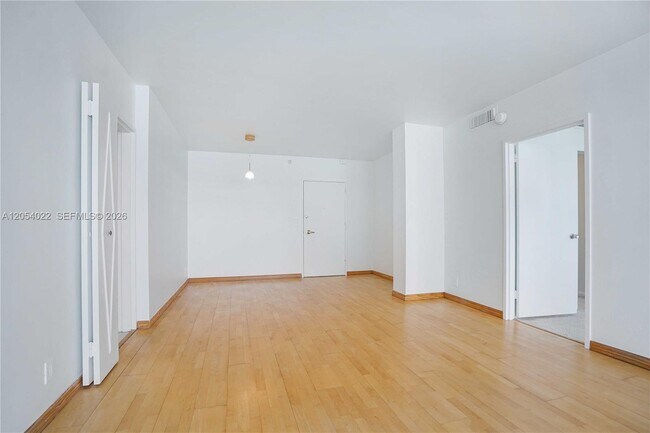 Building Photo - 5700 Collins Ave