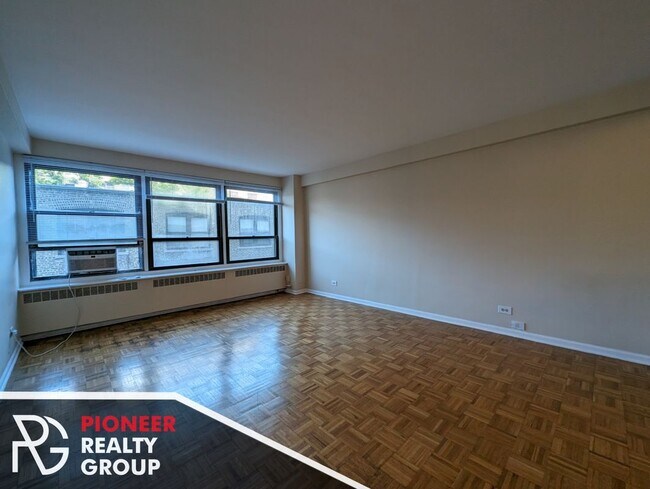 Building Photo - 4180 N Marine Dr