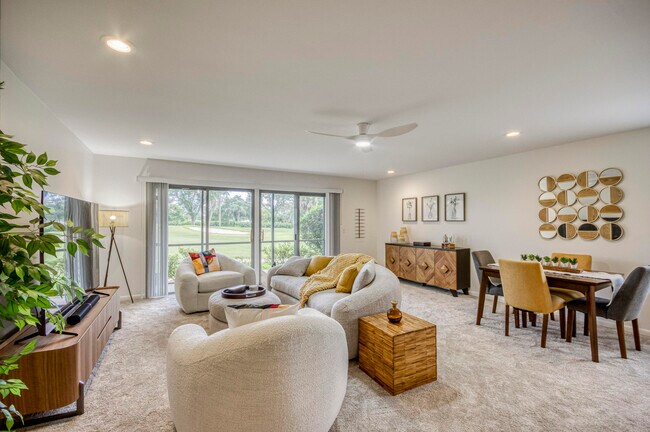 Building Photo - 18429 SE Wood Haven Ln