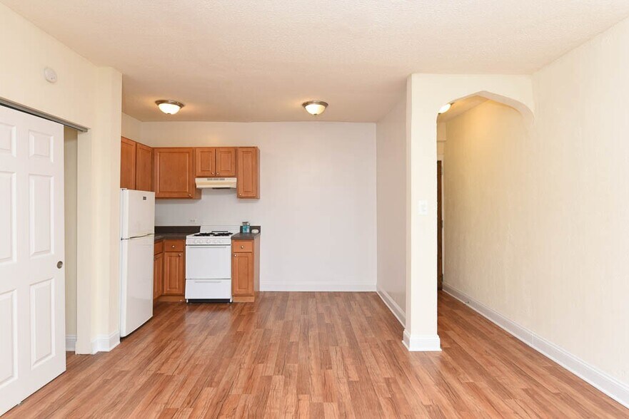Building Photo - 1742 N Humboldt Blvd