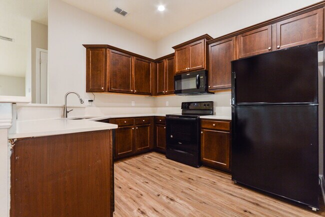 Building Photo - 1019 Longville Cir