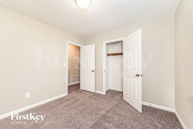 Building Photo - 130 Dunwick Ln