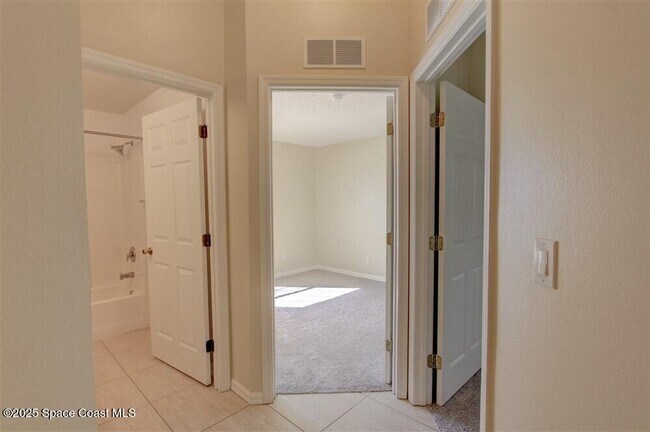 Building Photo - 4810 Manchester Dr